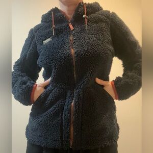 L.L.Bean Women's Mountain Pile Sherpa Fleece Hooded Jacket in Navy Blue